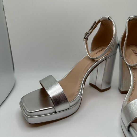 CUSHIONAIRE Women's one band block heel platform sandal 6.5 SILVER - Picture 7 of 7